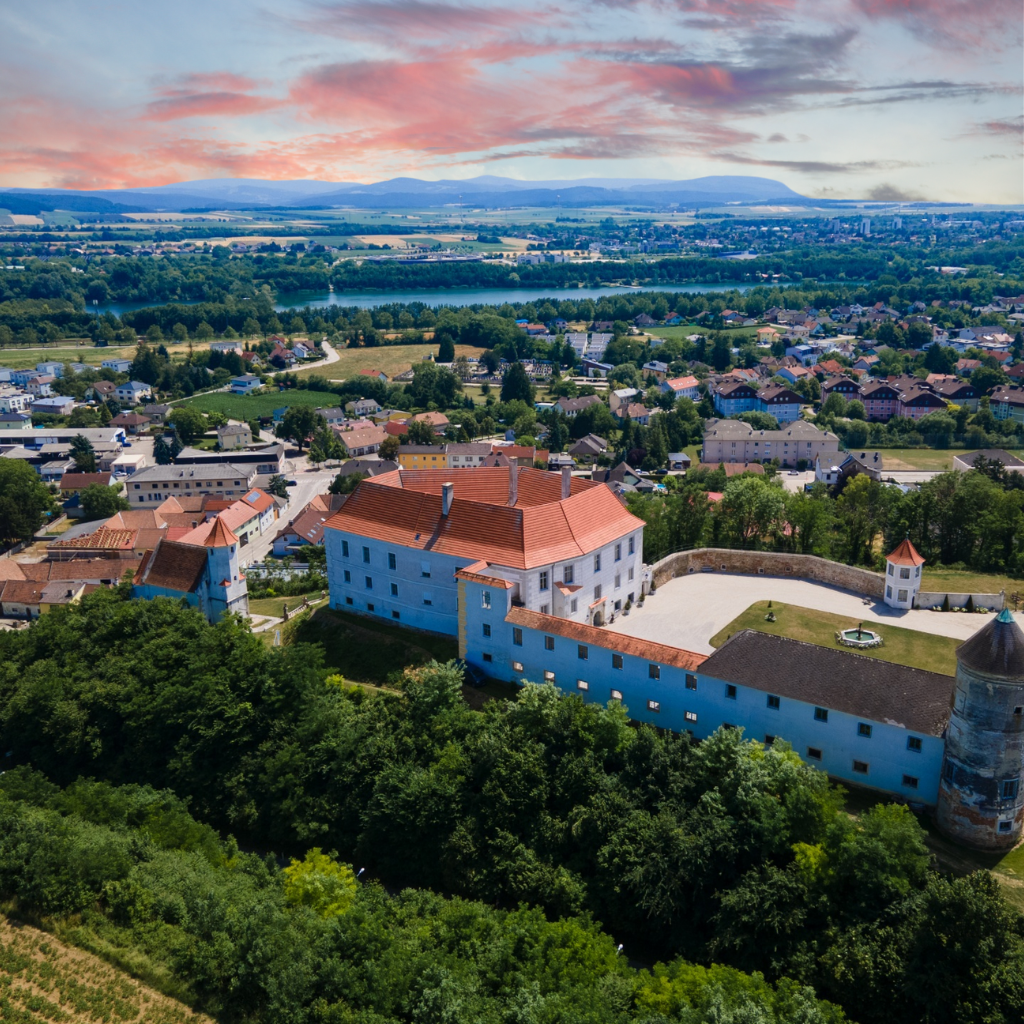 Barockgarten und Schloss Viehofen in Sankt Pölten – Historisches Barockjuwel mit Gartenidylle